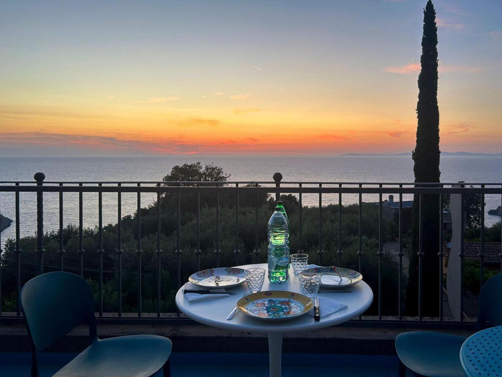 Villa Velta Sea Sunset Porto Santo Stefano  Esterno foto